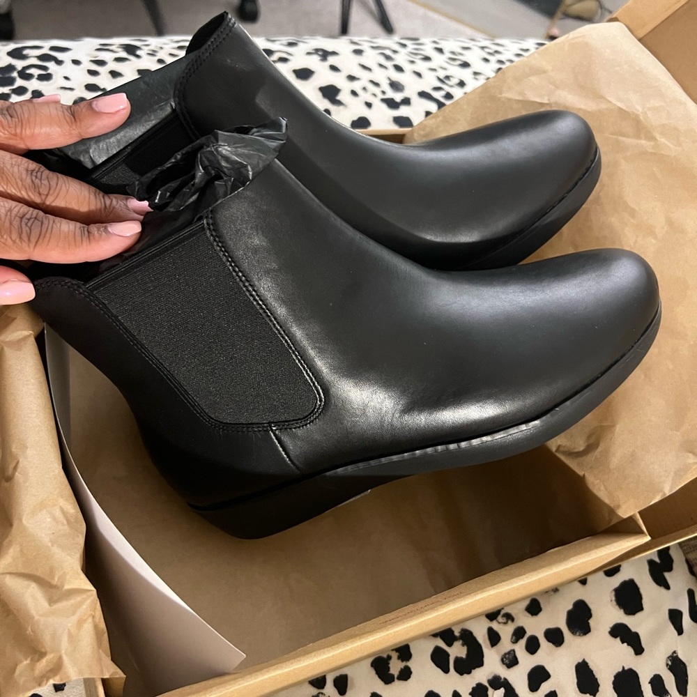 UNWORN FitFlop SUMI Waterproof Leather Chelsea Boots